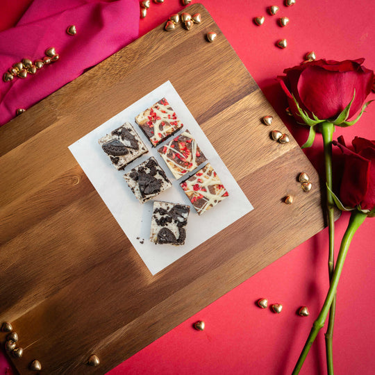 The Discovery 6 Bite Brownie Box